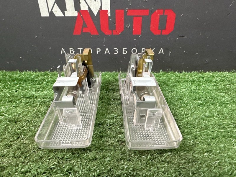 Плафон подсветки багажника Nissan Murano 2008 Z51