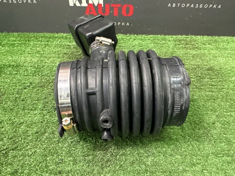 Патрубок воздушного фильтра с резонатором Nissan Murano 2008 Z51