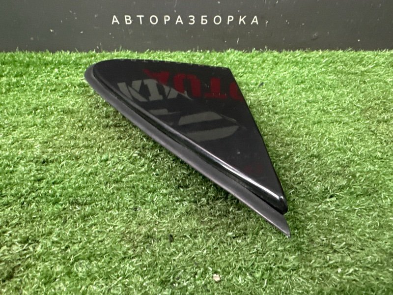 Накладка крыла треугольник Nissan Murano 2008 Z51