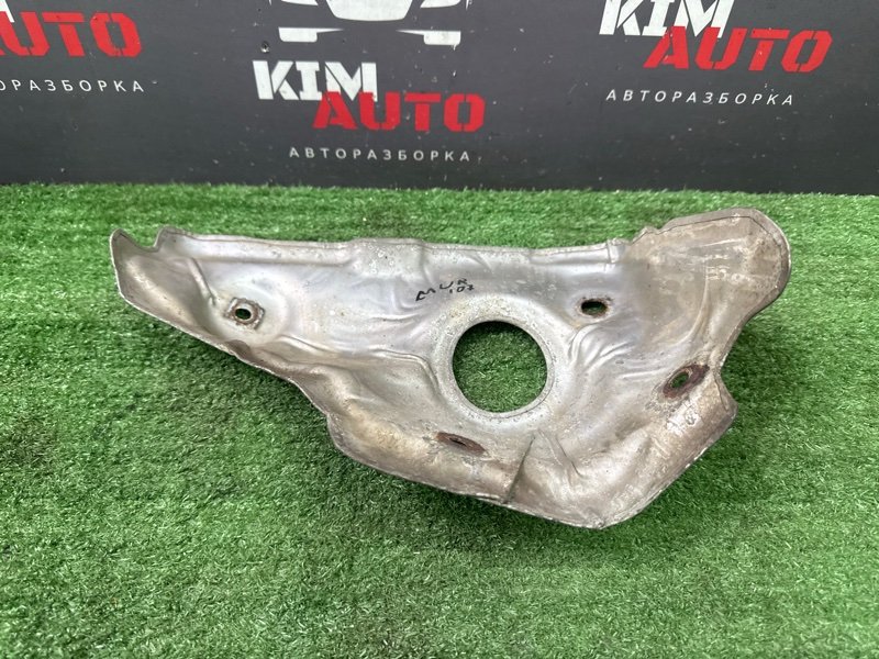 Тепловой экран выпускного коллектора Nissan Murano 2008 Z51