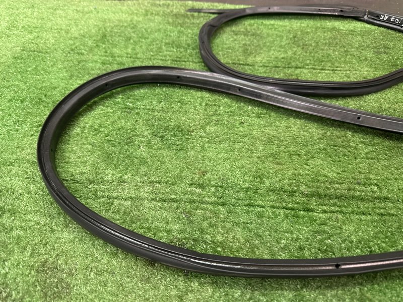 Уплотнитель двери Nissan Murano 2008 Z51