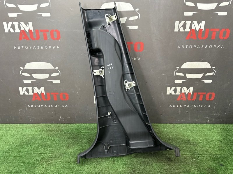 Накладка центральной стойки нижняя Nissan Murano 2008 Z51