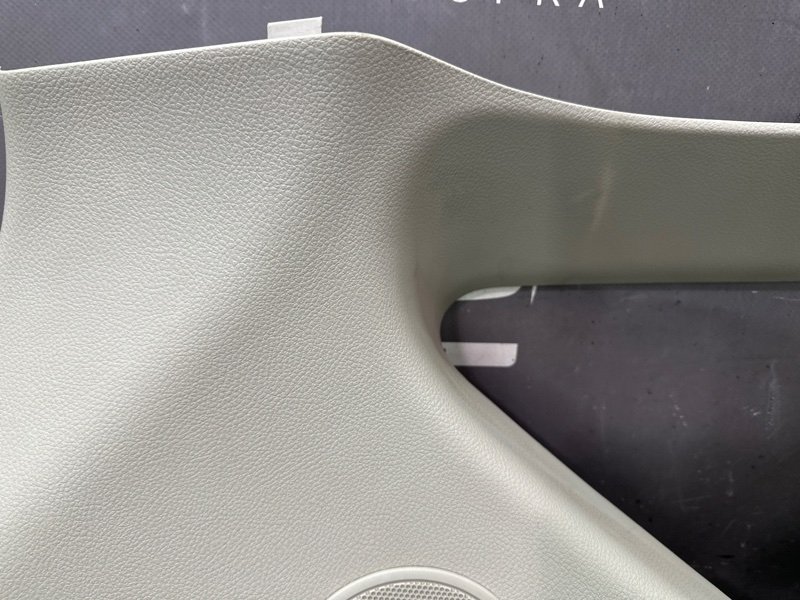 Накладка стойки кузова Nissan Murano 2008 Z51