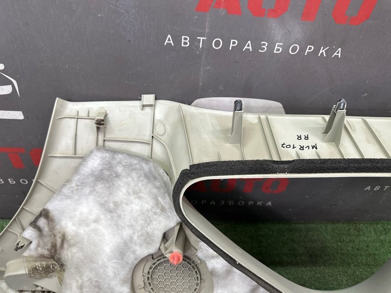 Накладка стойки кузова Nissan Murano 2008 Z51