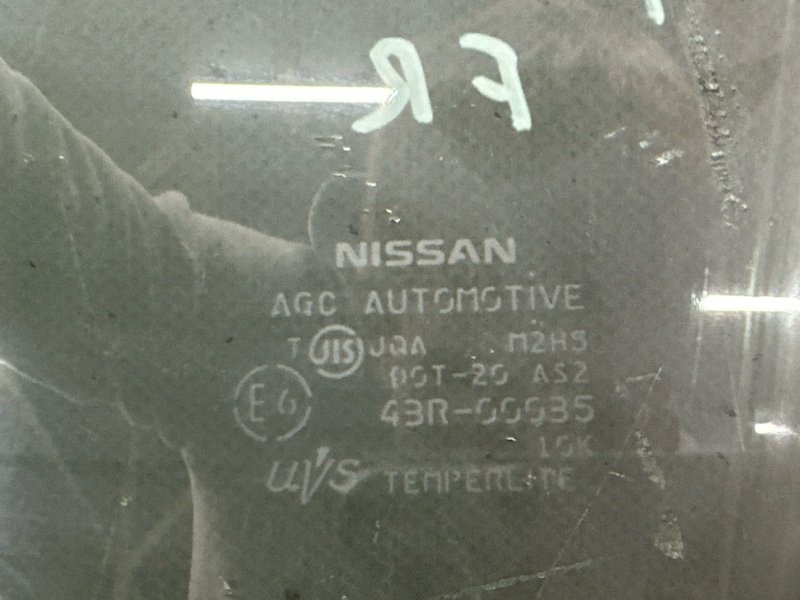 Стекло двери Nissan Murano 2008 Z51