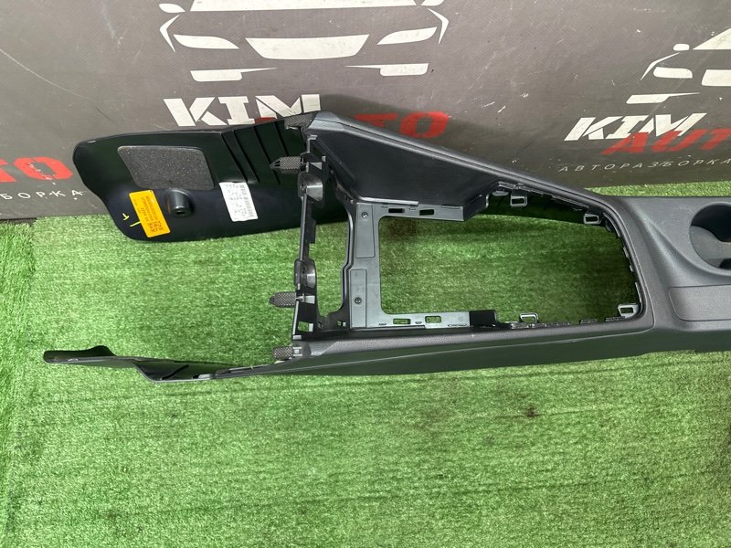 Консоль центральная Hyundai Solaris 2 2021 HCR