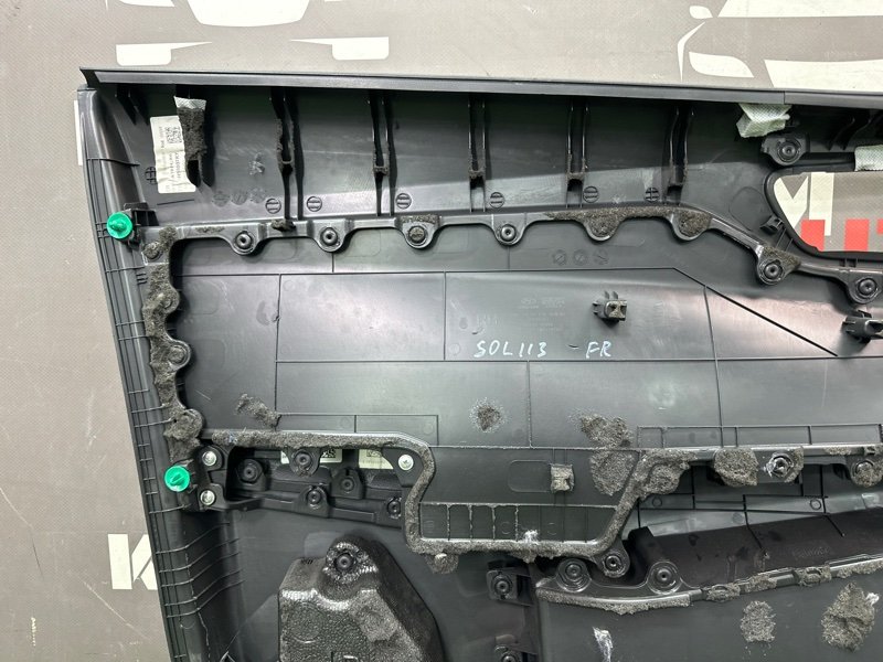Обшивка двери Hyundai Solaris 2 2021 HCR