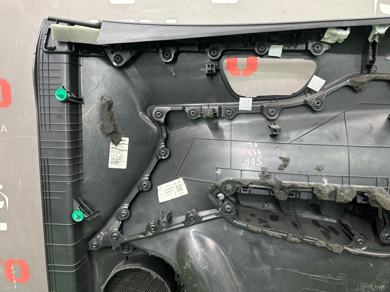 Обшивка двери Hyundai Solaris 2 2021 HCR