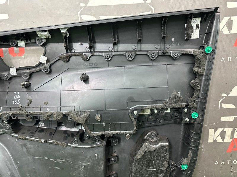 Обшивка двери Hyundai Solaris 2 2021 HCR