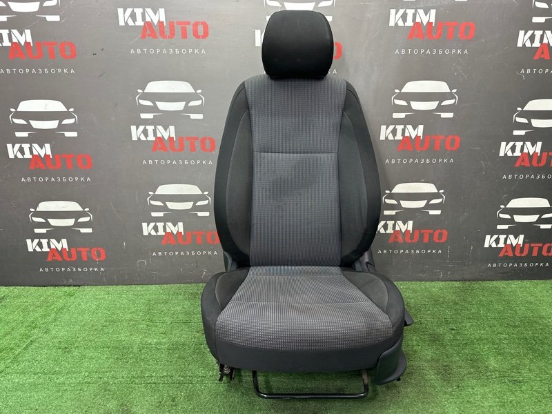 Сиденья передние комплект Hyundai Solaris 2 2021 HCR