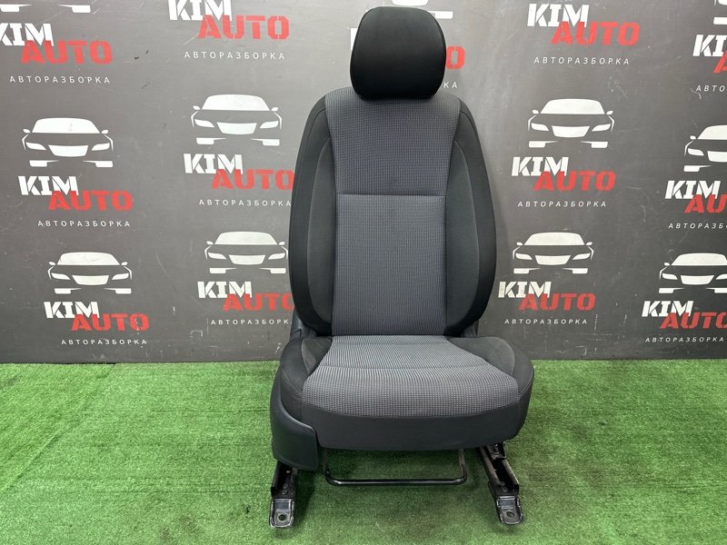 Сиденья передние комплект Hyundai Solaris 2 2021 HCR