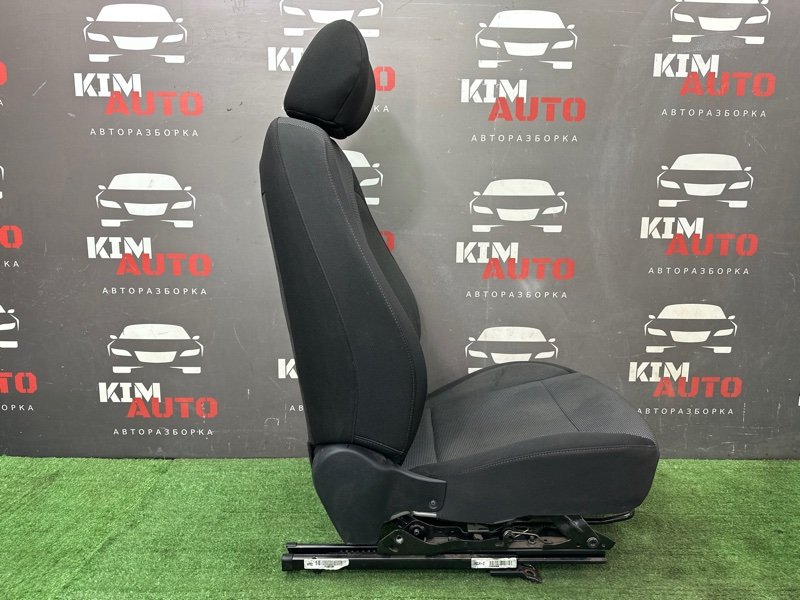 Сиденья передние комплект Hyundai Solaris 2 2021 HCR