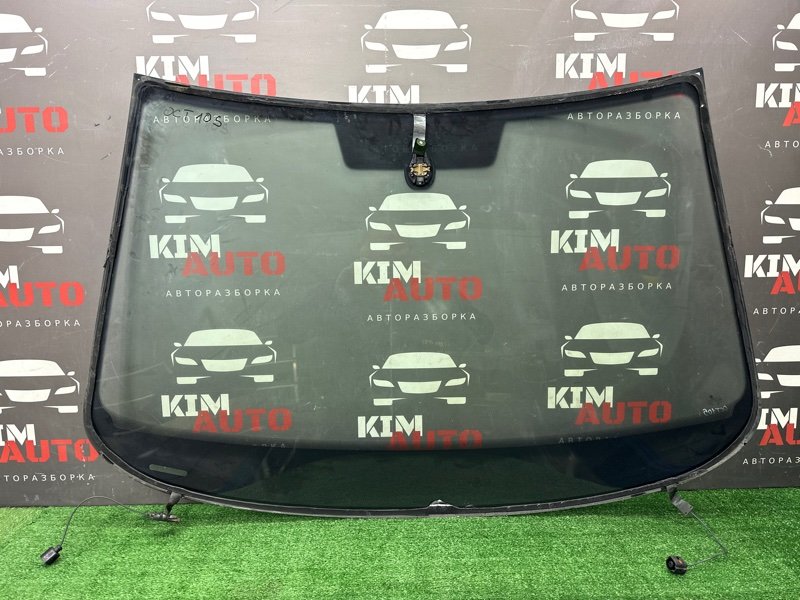 Стекло лобовое с обогревом Skoda Octavia 2014 A7