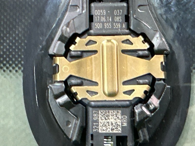 Стекло лобовое с обогревом Skoda Octavia 2014 A7