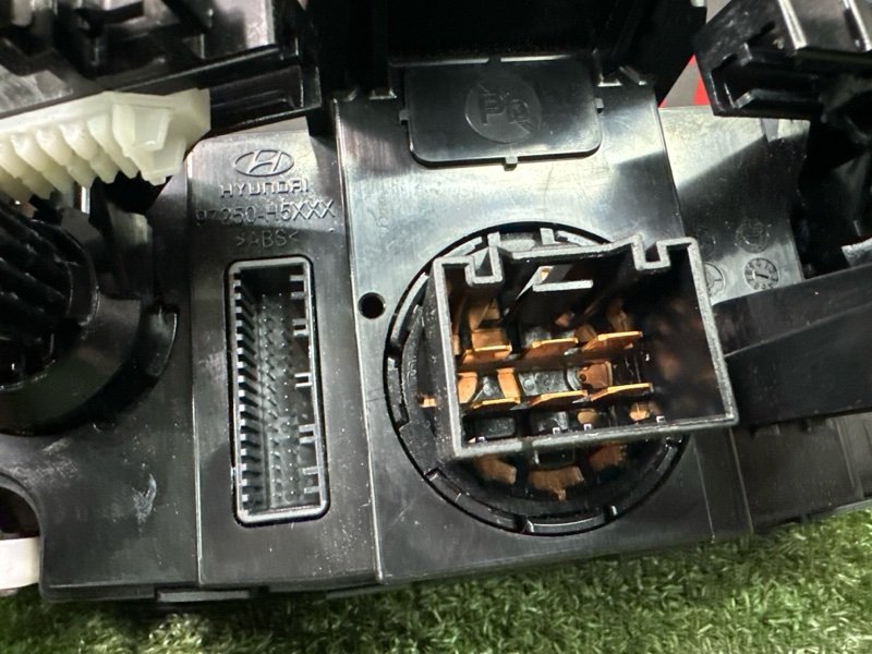 Блок управления отопителем Hyundai Solaris 2 2021 HCR
