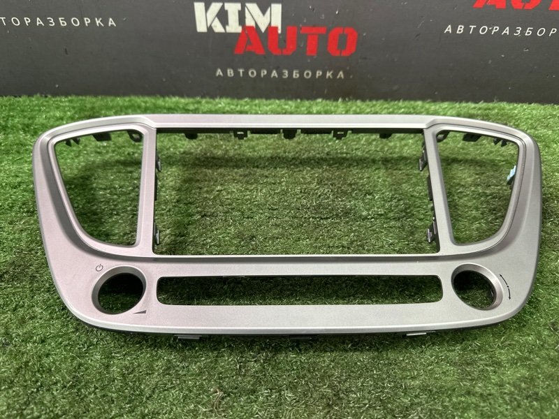 Рамка магнитолы Hyundai Solaris 2 2021 HCR