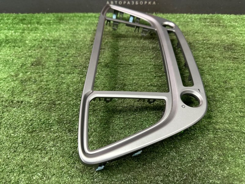 Рамка магнитолы Hyundai Solaris 2 2021 HCR