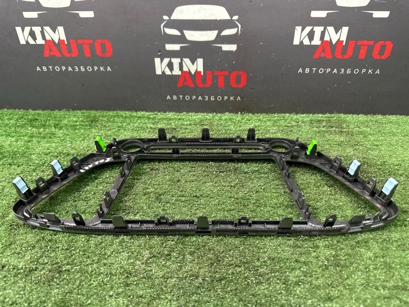 Рамка магнитолы Hyundai Solaris 2 2021 HCR