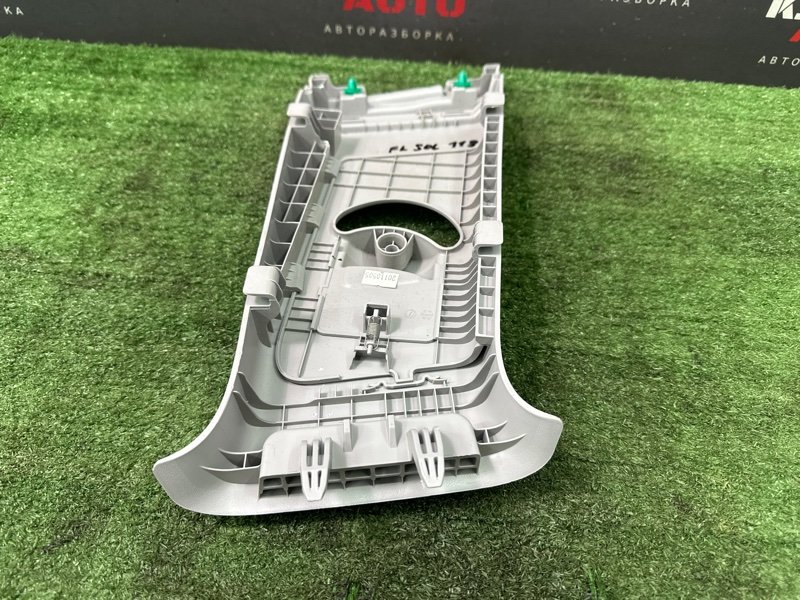 Накладка центральной стойки верхняя Hyundai Solaris 2 2021 HCR