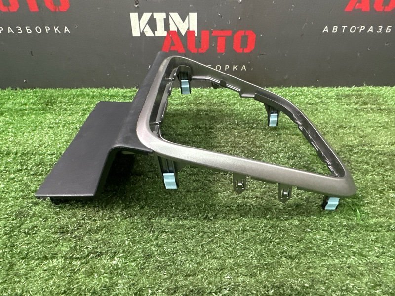 Накладка консоли Hyundai Solaris 2 2021 HCR