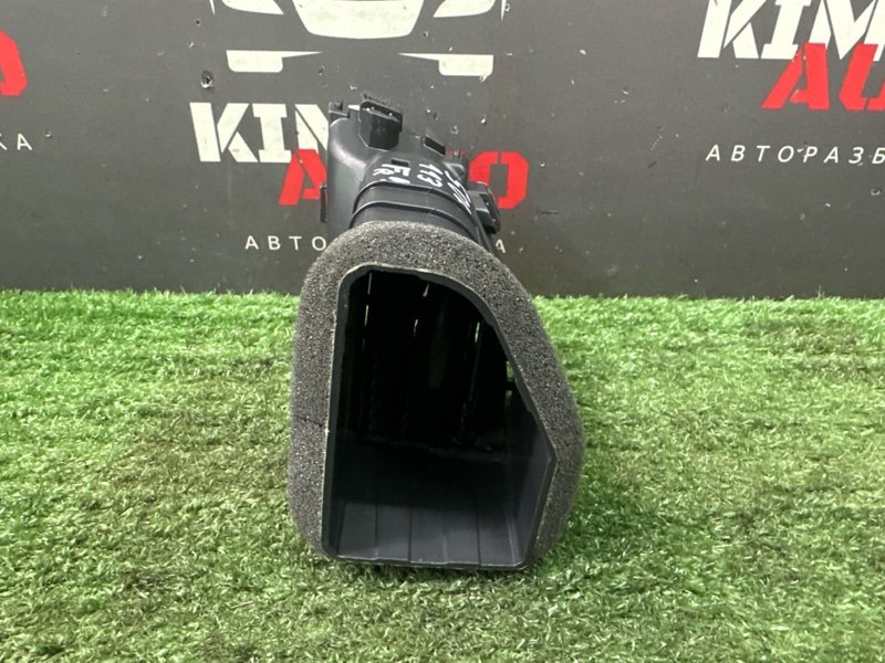 Дефлектор отопителя центральный Hyundai Solaris 2 2021 HCR