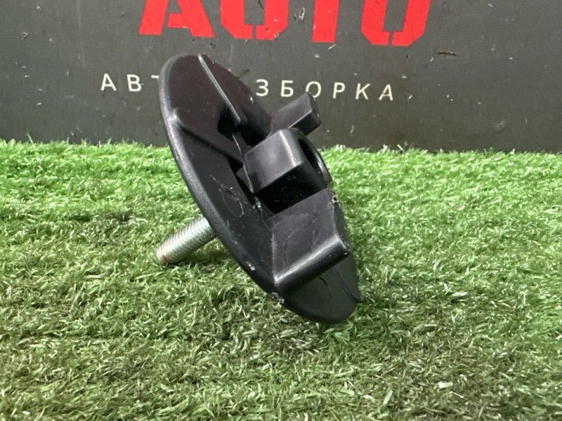 Болт крепления запасного колеса Hyundai Solaris 2 2021 HCR