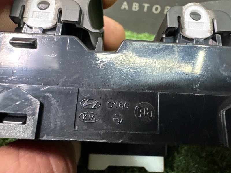 Блок управления стеклоподъемниками Hyundai Solaris 2 2021 HCR