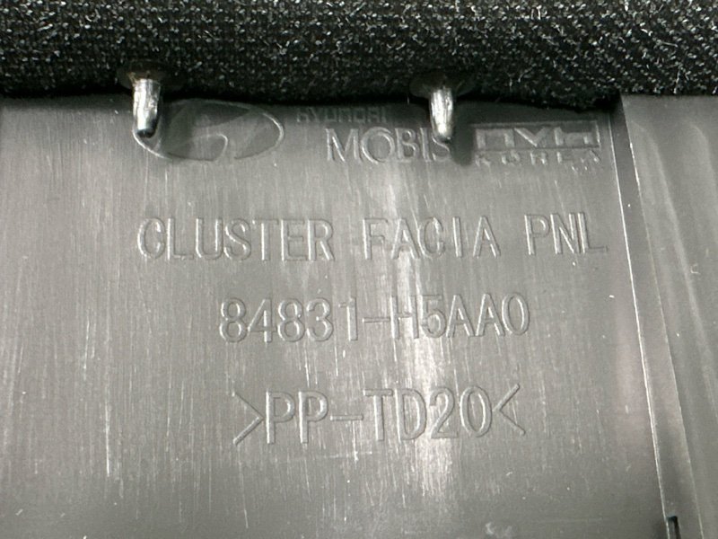 Накладка панели приборов (Козырек) Hyundai Solaris 2 2021 HCR