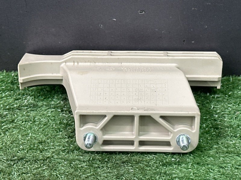 Направляющая стекла двери Hyundai Solaris 2 2021 HCR