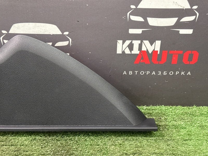 Накладка торпедо боковая Hyundai Solaris 2 2021 HCR