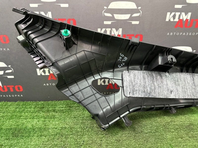 Накладка стойки кузова Hyundai Solaris 2 2021 HCR