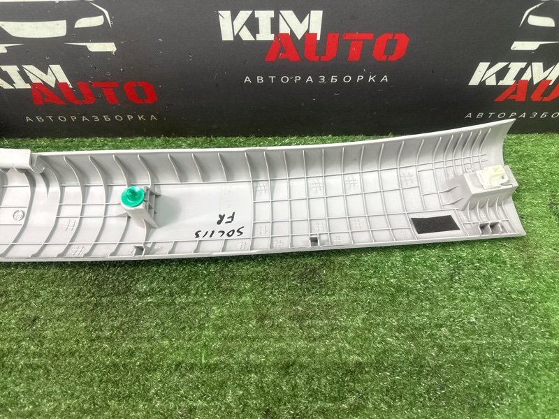 Накладка стойки лобового стекла Hyundai Solaris 2 2021 HCR