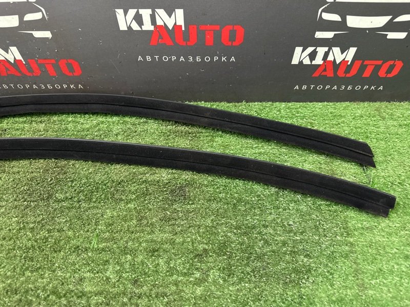 Уплотнитель стекла(бархотка) внутренний Hyundai Solaris 2 2021 HCR