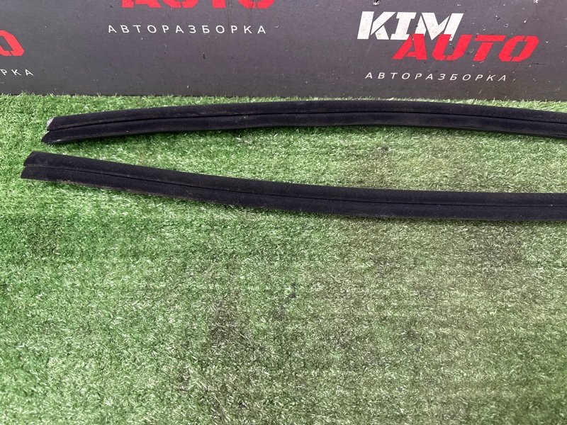 Уплотнитель стекла(бархотка) внутренний Hyundai Solaris 2 2021 HCR