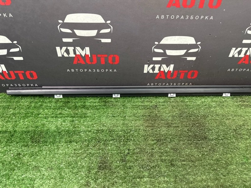 Уплотнитель стекла наружный (Бархотка) Hyundai Solaris 2 2021 HCR