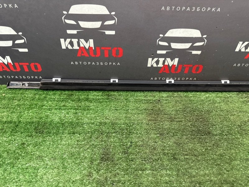 Уплотнитель стекла наружный (Бархотка) Hyundai Solaris 2 2021 HCR