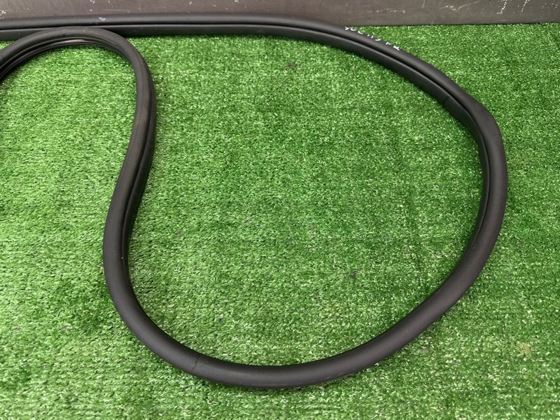 Уплотнитель проема двери Hyundai Solaris 2 2021 HCR