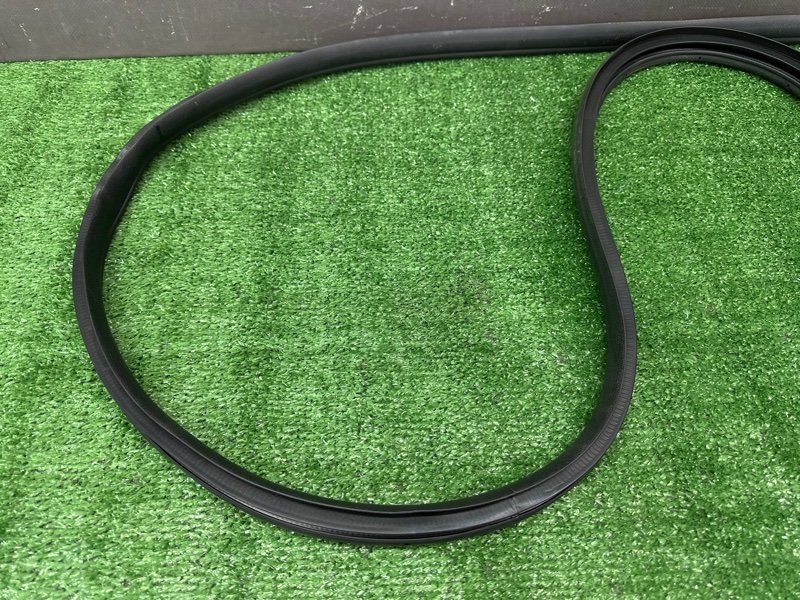 Уплотнитель проема двери Hyundai Solaris 2 2021 HCR