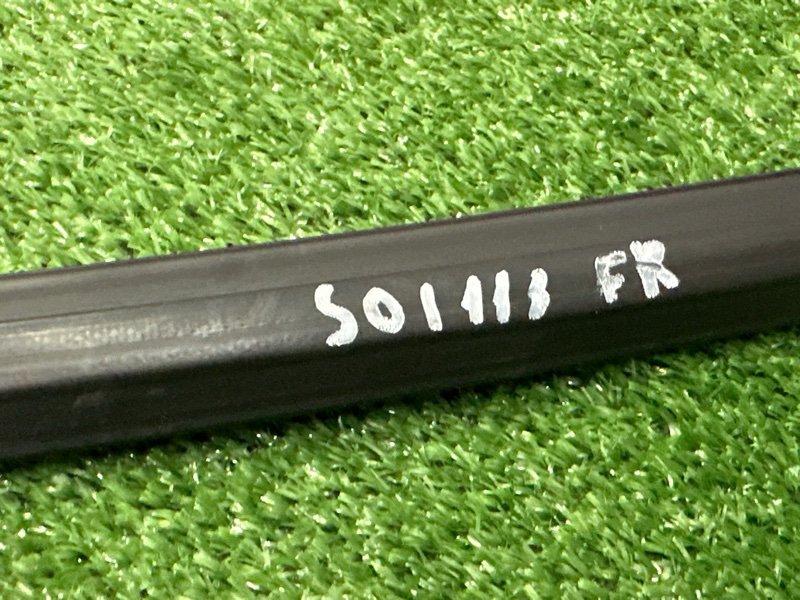 Уплотнитель стекла направляющий Hyundai Solaris 2 2021 HCR