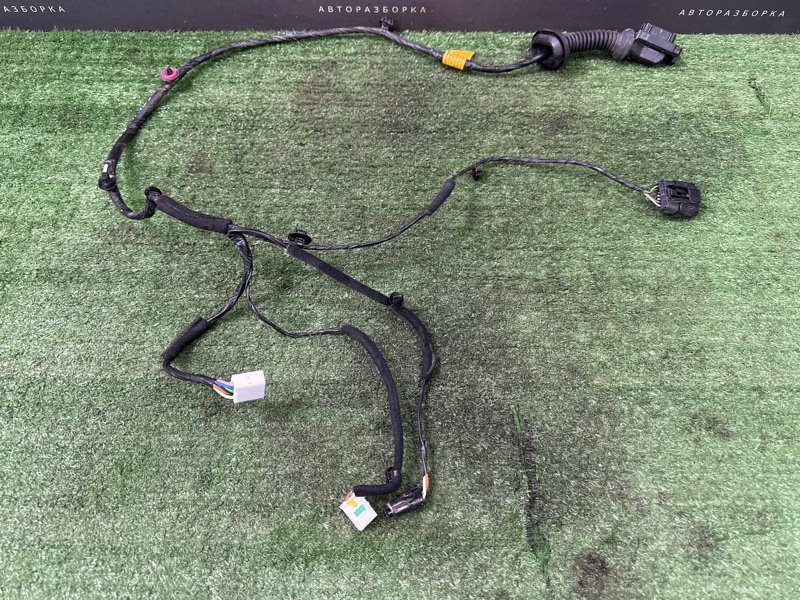 Проводка двери Hyundai Solaris 2 2021 HCR