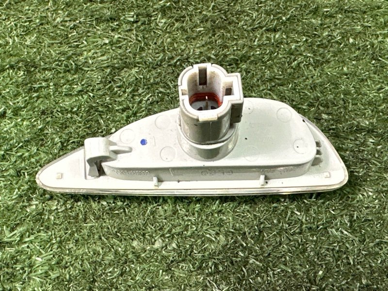 Повторитель поворота в крыло Hyundai Solaris 2 2021 HCR