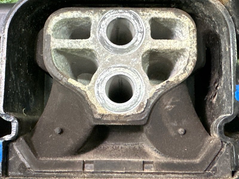 Подушка/опора двигателя Hyundai Solaris 2 2021 HCR