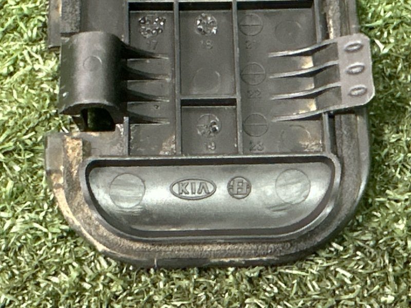 Заглушка кузова Hyundai Solaris 2 2021 HCR