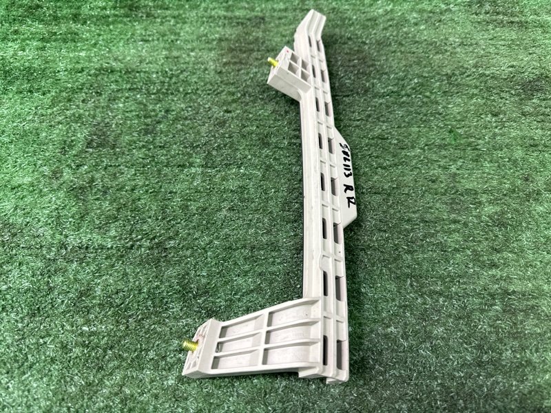 Направляющая стекла двери Hyundai Solaris 2 2021 HCR