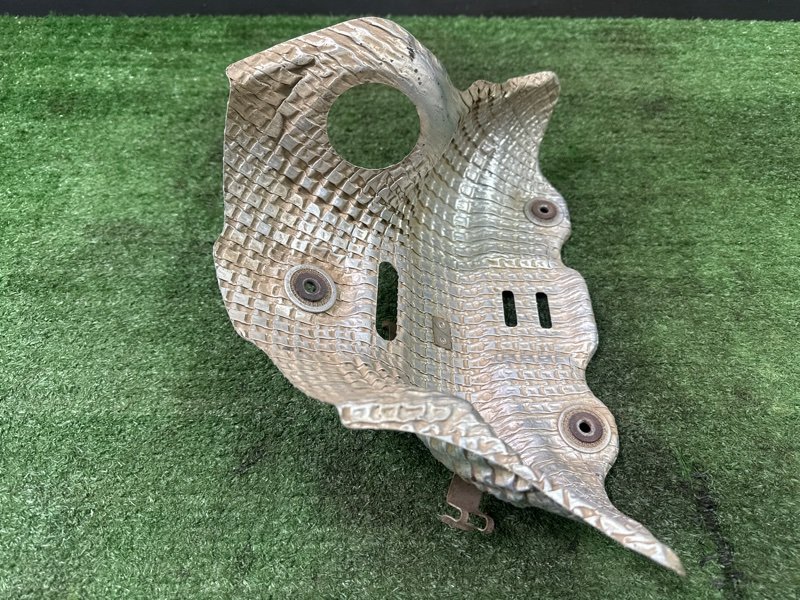 Тепловой экран выпускного коллектора Hyundai Solaris 2 2021 HCR