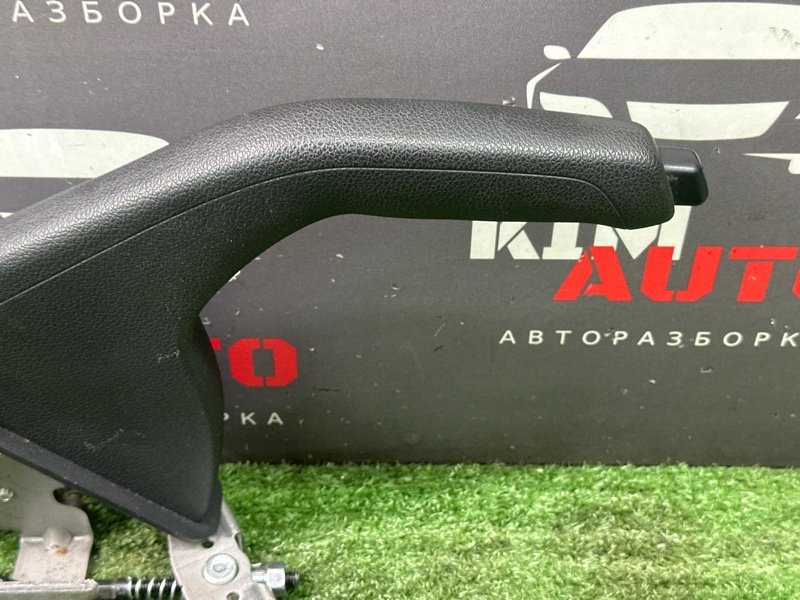 Рычаг стояночного тормоза (ручник) Hyundai Solaris 2 2021 HCR