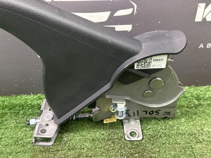 Рычаг стояночного тормоза (ручник) Hyundai Solaris 2 2021 HCR