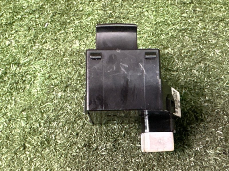 Кнопка стеклоподъемника Hyundai Solaris 2 2021 HCR