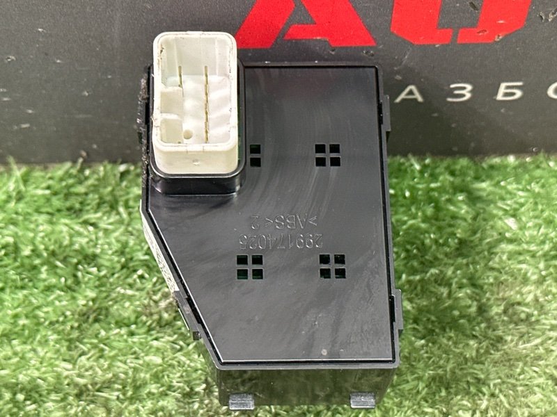 Кнопка стеклоподъемника Hyundai Solaris 2 2021 HCR