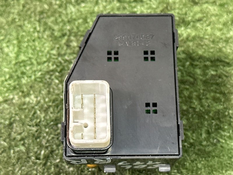 Кнопка стеклоподъемника Hyundai Solaris 2 2021 HCR